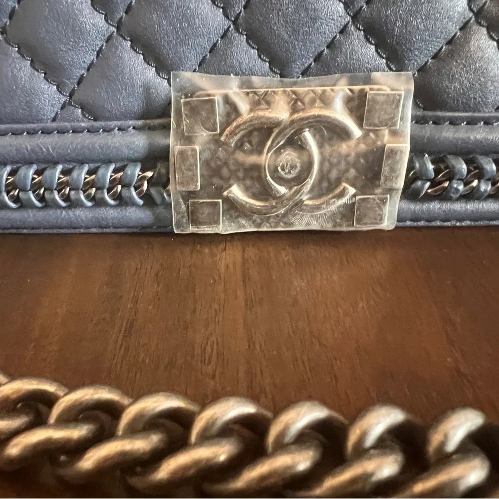 Chanel Navy Blue Caviar Boy Flap Shoulder Bag - Picture 3 of 14